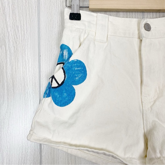 Pacsun | White Denim Peace Sign Doddle Shorts Size 24 - Picture 9 of 9